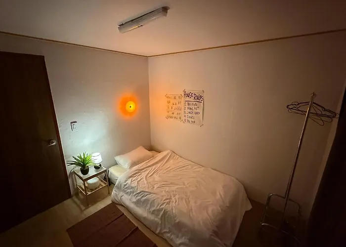 Sinjeong 3-min 2br Hongdae Yeouido Gocheok Stadium *